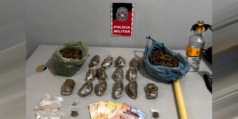 Polícia Militar prende dupla por tráfico de drogas em Santa Rita