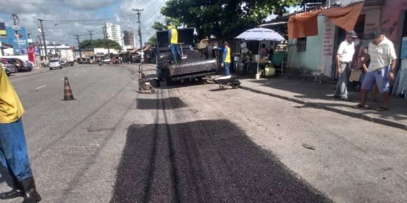Seinfra começa a semana realizando serviços da operação tapa-buraco em 24 bairros de João Pessoa
