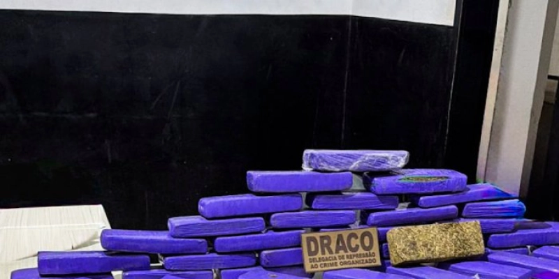 Monitorados pela DRACO, homem e mulher são presos com grande quantidade de drogas, em Cajazeiras