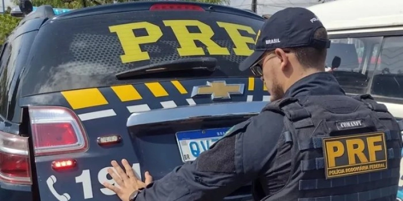 PRF e PCPB interceptam suspeitos de furtos de veículos na BR-104 em Campina Grande