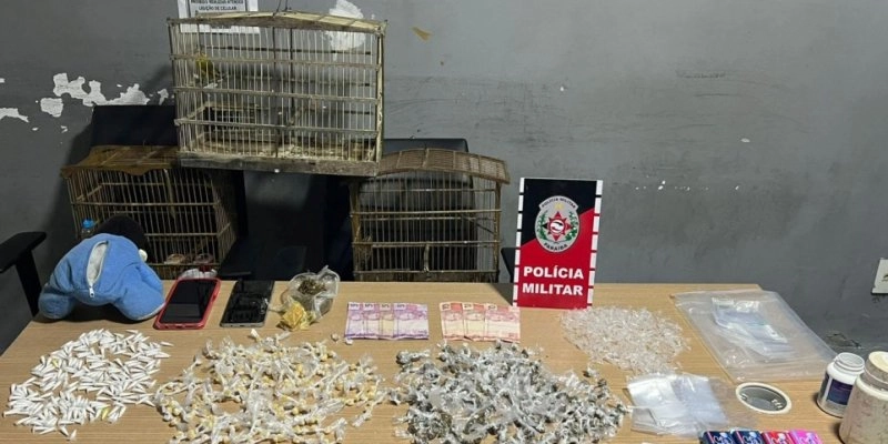 BPChoque prende trio por tráfico e apreende drogas escondidas em ursos de pelúcia