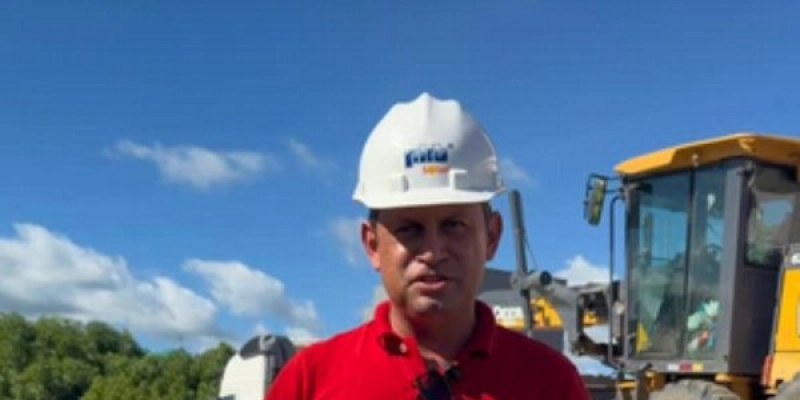 Prefeito Dr. Ronaldo anuncia chegada de máquinas para o início do asfalto em ruas de Lastro