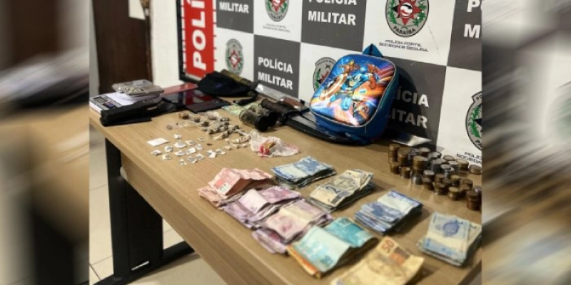 Polícia Militar recupera motocicleta e prende suspeita por tráfico de drogas na Capital