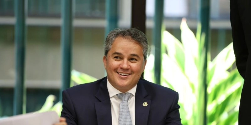 Efraim Filho anuncia plenária em Patos para debater propostas de governo para a Paraíba