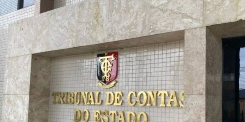 Nabor Wanderley deve responder por denúncias de preterição de aprovados em concurso público em Patos, aponta parecer do TCE