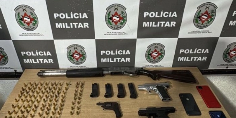 Polícia Militar prende sete suspeitos e apreende arsenal durante cerco em comunidade da Capital