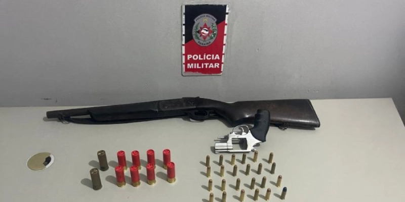 Polícia Militar prende suspeitos e apreende armas de fogo na cidade de Santa Rita