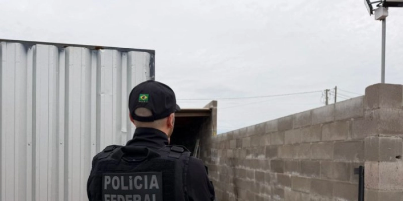 PF deflagra operação de combate à importação e ao comércio ilegal de medicamentos