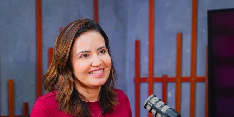 Histórias da vida real: Pollyanna lança PodCast com relato emocionante de motogirl