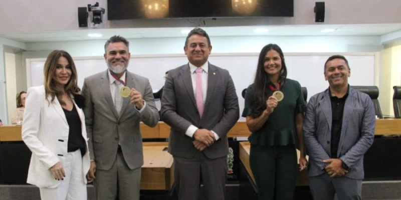 ALPB concede Medalha Talento Esportivo aos atletas de tiro prático Radacia Cardoso e Hipólito Machado