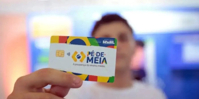 Pé-de-Meia: pagamento para nascidos em março e abril será feito nesta terça-feira (26)