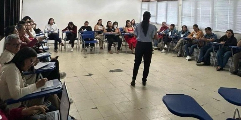 Saúde promove capacitação de profissionais que atuam nas Redes de Frio do Estado