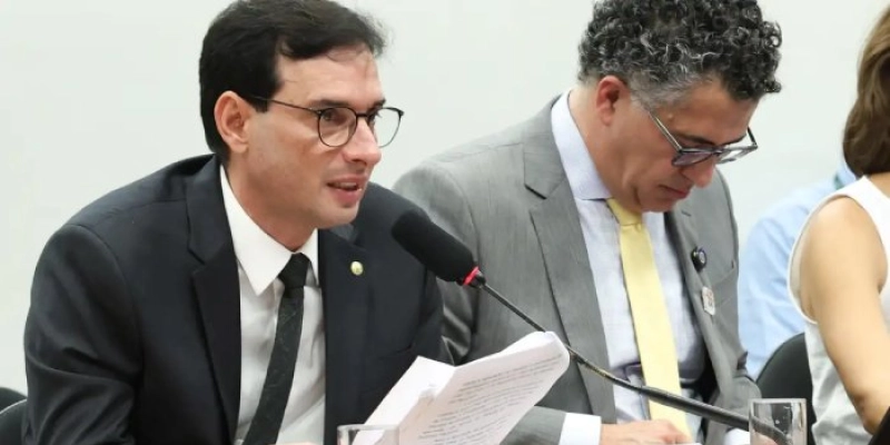 PEC do Fim do 6x1: Parecer prevê dois dias de folga semanais e redução de horário sem corte salarial