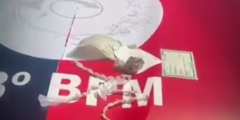 Suspeito tenta se esconder em barbearia, mas acaba preso com crack e maconha, no Sertão