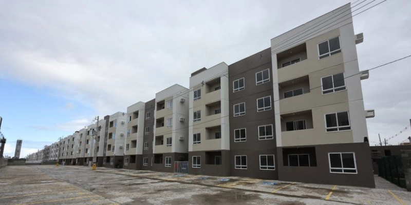 Governador Lucas Ribeiro entrega residencial com 192 moradias em João Pessoa e reforça compromisso com a habitação popular