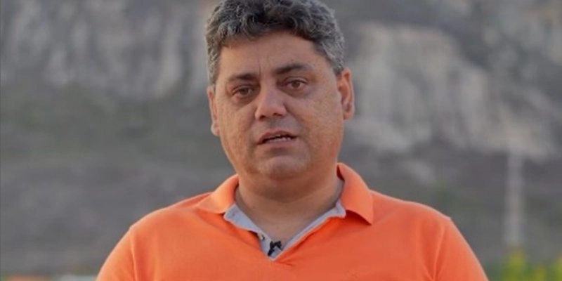 Thially Aristóteles lança licitação de R$ 825 mil para construção de ginásio em Vieirópolis
