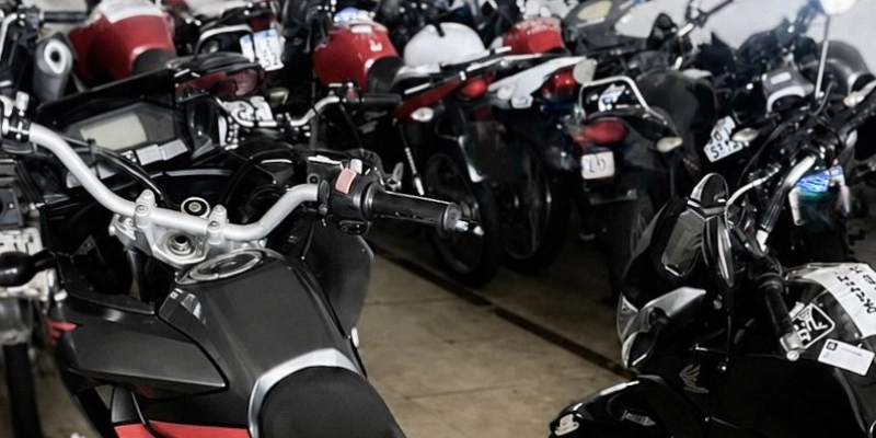 Polícia Civil recupera motocicleta clonada e prende suspeitos 