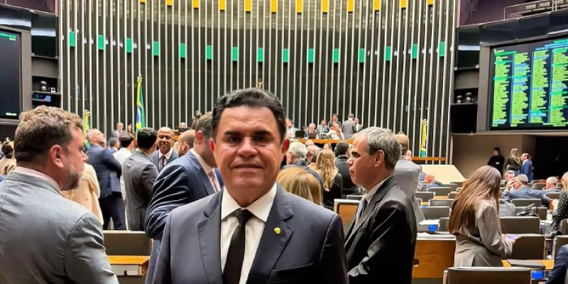 Deputado federal Wilson Santiago vota pelo fim da escala 6x1 e celebra conquista dos trabalhadores