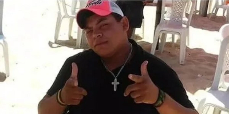 Jovem de 29 anos é executado a tiros em praça pública na cidade de Jericó