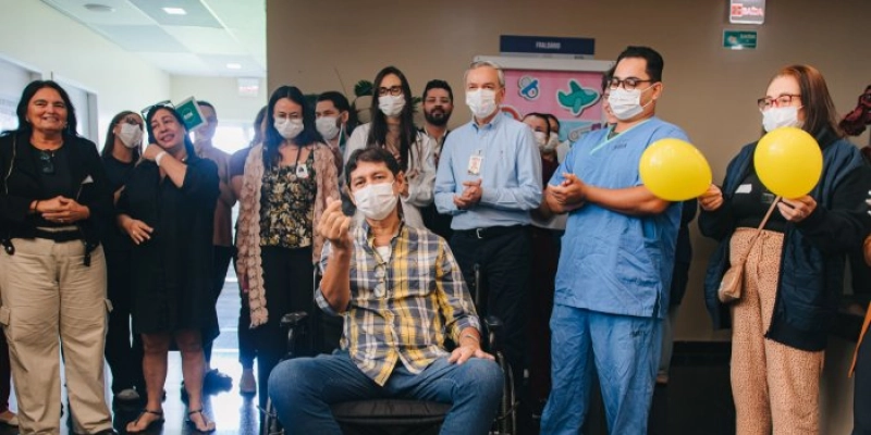 Primeiro transplantado cardíaco de 2026 deixa Hospital Metropolitano após recuperação bem-sucedida e celebra nova chance de vida