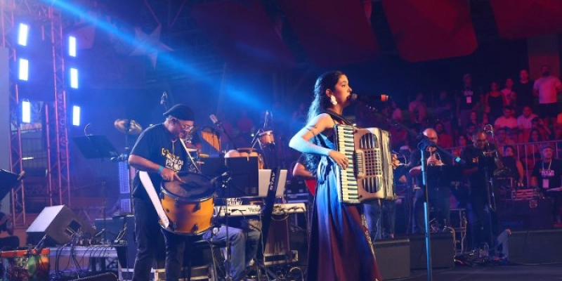 Nono Festival de Música da Paraíba consagra Lily Sanfoneira com canção vencedora e prêmio do júri popular