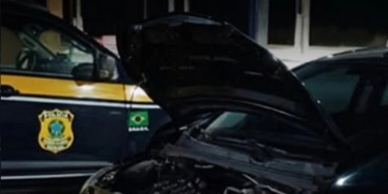 PRF intercepta carro clonado na BR-230 e prende motorista sem CNH