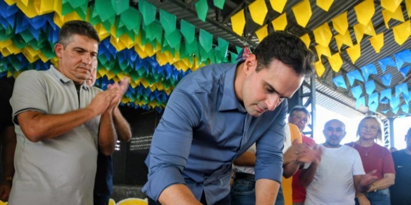Lucas Ribeiro autoriza obras, firma convênios e destina R$ 10 milhões para Areia e Alagoa Nova