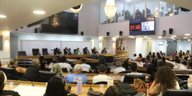 ALPB debate direito ao trabalho do comércio ambulante durante audiência pública