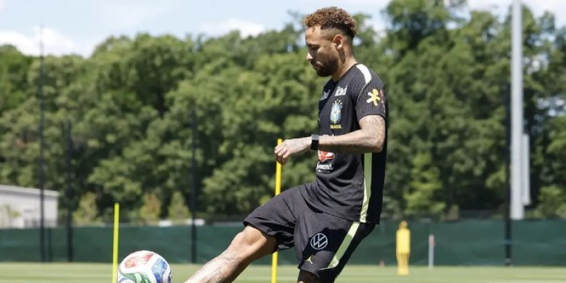 Com Neymar e Raphinha de volta, Seleção Brasileira faz penúltimo treino nos Estados Unidos