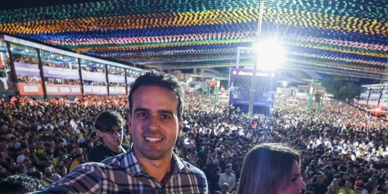 Governador Lucas Ribeiro participa da abertura do São João de Patos e acompanha estrutura de saúde e segurança da festa