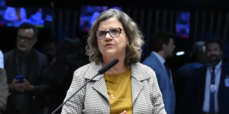 Após queda de Wagner, Teresa Leitão assume liderança do governo com missão de aprovar fim da escala 6x1