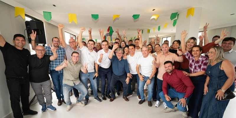 Wilson Filho promove encontro de Lucas Ribeiro com 50 prefeitos e lideranças de todas as regiões da Paraíba 