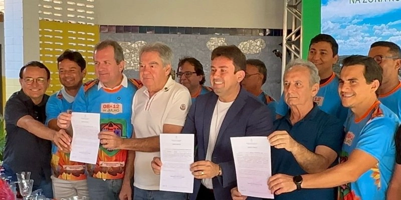 Prefeito Helder Carvalho anuncia pavimentação asfáltica completa de três bairros de Sousa