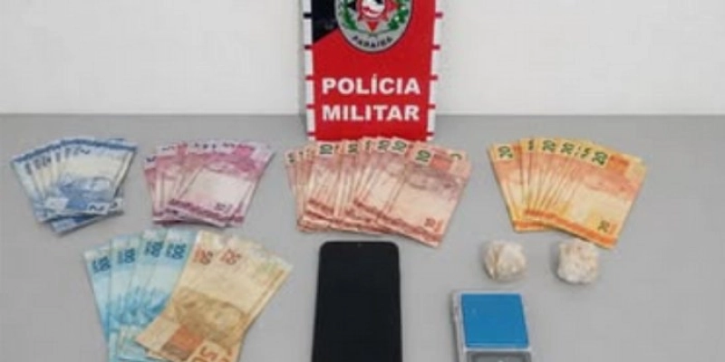 Jovem de 22 anos é preso com crack e balança de precisão em Santa Luzia