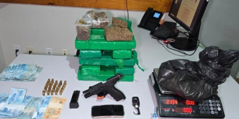 Polícia Militar da Paraíba prende suspeitos de atuar no tráfico da região metropolitana de Recife