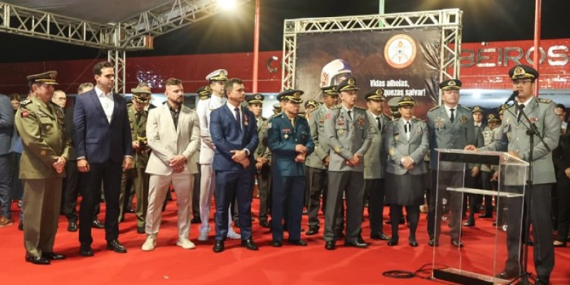 Lucas Ribeiro autoriza convocação de mais PMs e Bombeiros durante formatura de oficiais