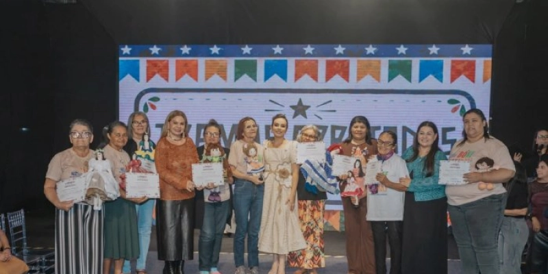 Desfile encanta público e primeira-dama Camila Mariz destaca criatividade e riqueza cultural no 42º Salão do Artesanato Paraibano