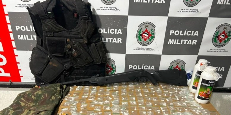 BPChoque apreende arsenal de drogas e materiais balísticos em ação contra o tráfico