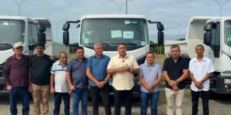 Aparecida amplia frota de equipamentos com entrega de caçamba viabilizada por Wellington Roberto