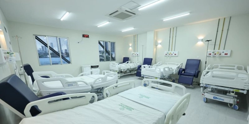 Lucas Ribeiro entrega reforma de enfermarias do Hospital de Trauma de João Pessoa e reforça assistência à saúde
