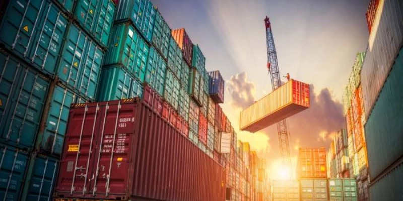 Projeção de superávit comercial é elevada para US$ 90 bilhões