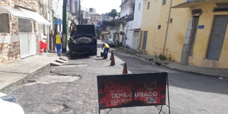 Prefeitura executa serviços de manutenção em 44 bairros de João Pessoa nesta terça-feira