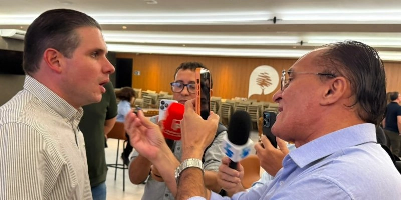 Hugo Motta vem a inauguração da nova Ambev em Sousa, e revela critérios para indicação do vice de Lucas Ribeiro 