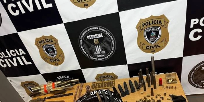 Operação conjunta descobre arsenal e desarticula oficina clandestina de armamentos