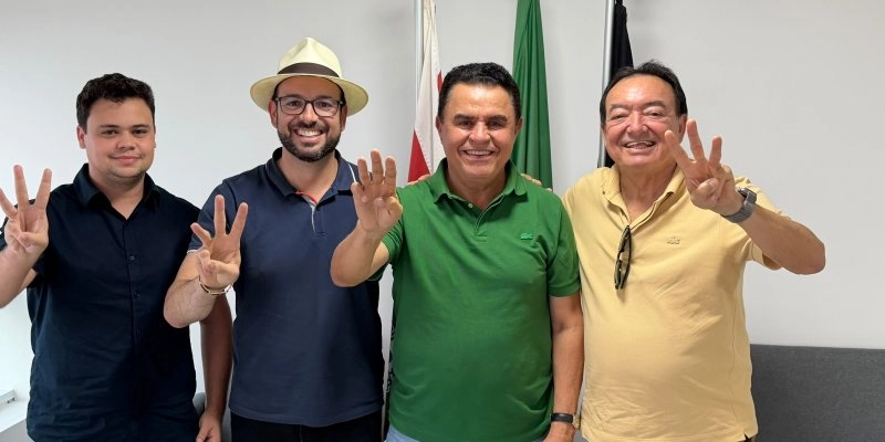 Grupo liderado pelo vice-prefeito João Ribeiro declara apoio à reeleição de Wilson Santiago em Jacaraú