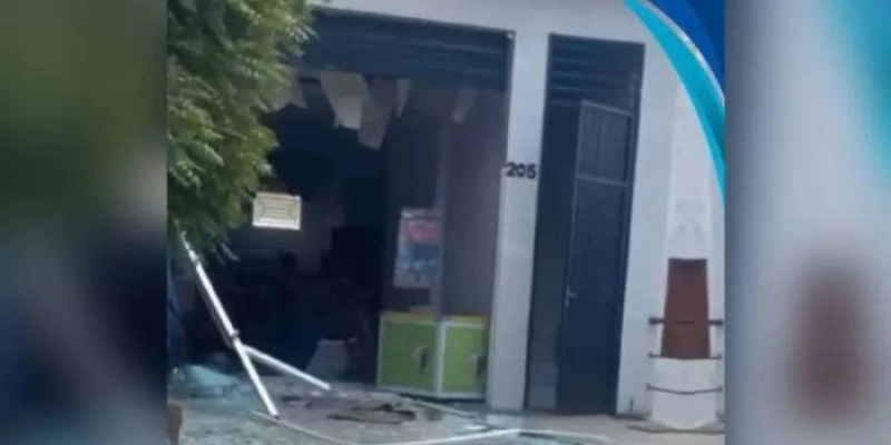Suspeita de vazamento de gás provoca explosão em comércio e assusta moradores de Coremas