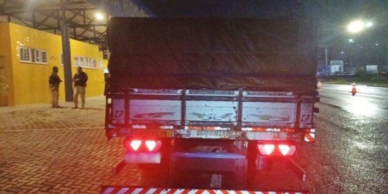PRF recupera veículos roubados e intercepta mercadoria sem procedência na Paraíba