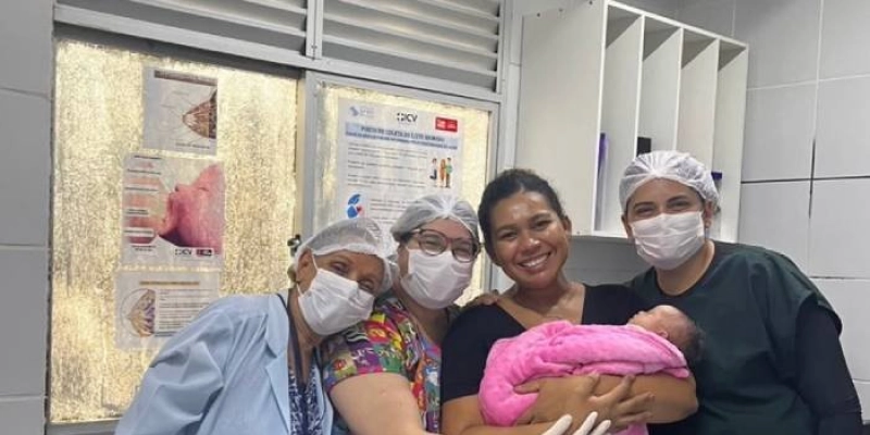 Apoio especializado do Banco de Leite do ICV ajuda mães a superar desafios da amamentação