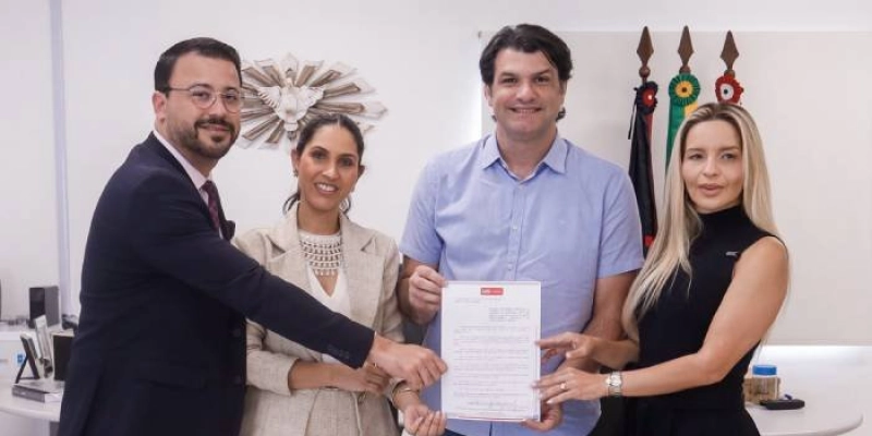 Leo Bezerra assina doação de terreno para nova sede do Ministério Público do Trabalho