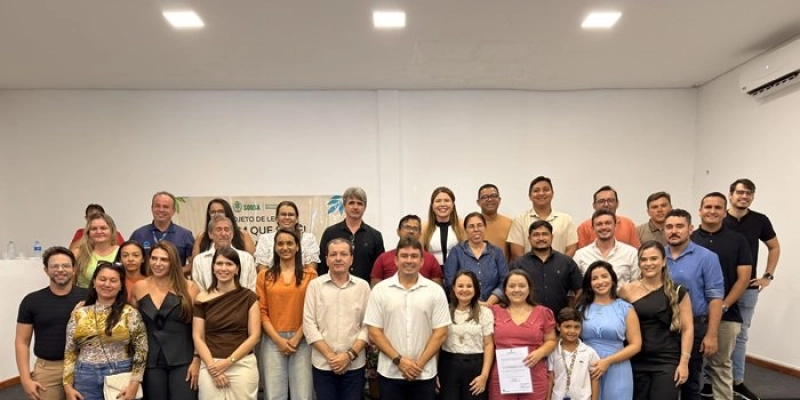 Prefeito Helder Carvalho empossa novos servidores aprovados em concurso público em Sousa